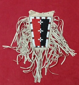 Hecho a mano antiguas cuentas sioux americanas para camisas de guerra Powwow parche de babera con flecos - Imagen 1 de 4