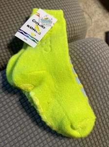 Colors of Kindness Unisex Socks 2 Pk Pair Bright Yellow Green / Blue KEEP MOVING - Picture 1 of 3