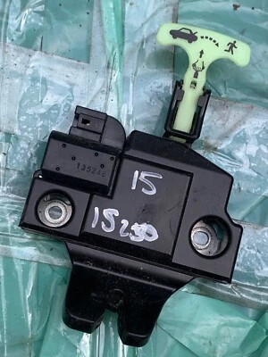 Lexus IS350 IS250 2015 maletero tapa pestillo de emergencia bloqueo actuador OEM Foto 1 de 4