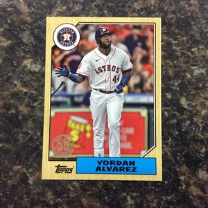 Actualización Topps 2022 87TBU-21 Yordan Álvarez Houston Astros - Imagen 1 de 2