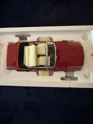 Danbury Mint 1967 Ford Mustang Convertible 1/24 Scale Model, Red, never out box - Image 1 of 4