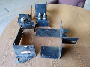 SOPORTES DE APOYO cosechadora INTERNATIONAL para sistema silenciador tubo de escape 471473C2 - Imagen 1 de 12
