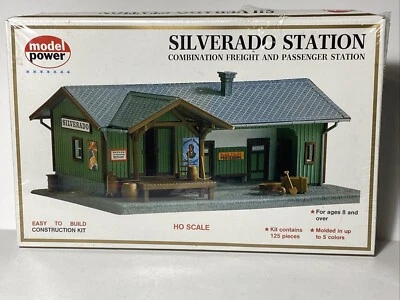 Model Power by MRC HO Silverado Station 4-1/4 x 6-1/2in 11 x 16cm 605 - Image 1 of 2