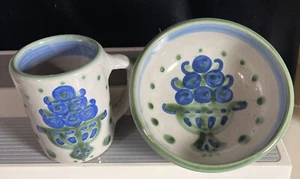 M A Hadley Blaubeere Bouquet Keramik Becher & 5,5" Müsli Dessert Beeren Schüssel Set - Bild 1 von 3