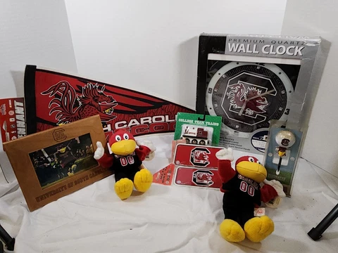 HUGE NEW NOS SOUTH CAROLINA GAMECOCKS, WOODEN FRAME, LICENCE PLATE, CLOCK PLUSH Cover