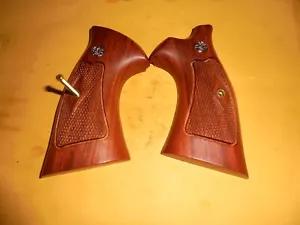 Original Target Grips & Screw for S&W Model K Fame Square Butt Revolvers (Nice) - Picture 1 of 18