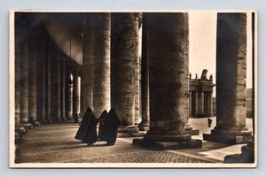 RPPC Die Kolonade des Petersplatzes San Pietro Rom Italien Postkarte - Bild 1 von 4