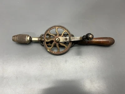 (Z) АНТИКВАРНЫЕ МЕЛЬНИЦЫ ПАДАЮТ NO. 2 ЯЙЦА BEATER РУЧНОЙ СВЕРЛА ЗВЕЗДА ЛОГОТИП - СДЕЛАНО В США - Изображение 1 из 4