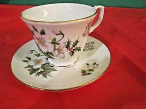 Niagara Parks Fine Bone China England Cup & Saucer 'December' Christmas Holly  - Picture 1 of 8