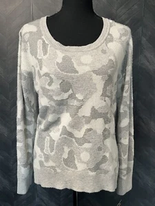 DKNY Jeans SZ M Women’s Gray/Silver Camo Pullover Sweater - Picture 1 of 7