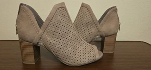 ANA Tiana New Approach Boots Beige Bootie Casual Peep Toe Ankle Size 11 - Picture 1 of 12