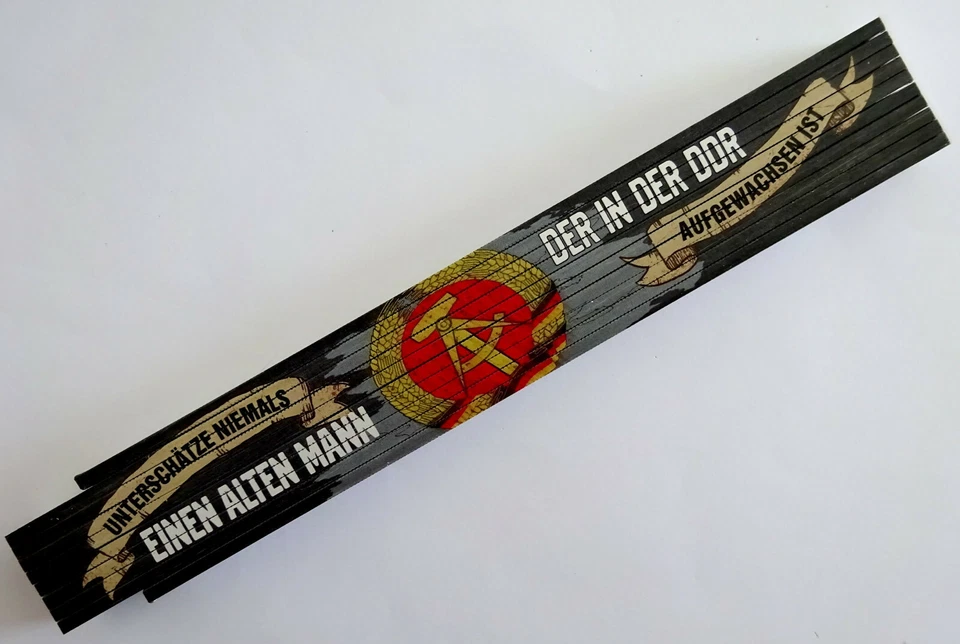 VIELESUENSTIG BY ROBBY WANKA Zollstock Meterstab Gliederstab 2m Unterschätze nie Mann in der DDR geboren