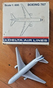 DELTA Airlines. B767-200. Schabak # 907/21 Scale 1:600 . Vintage Model - Picture 1 of 1