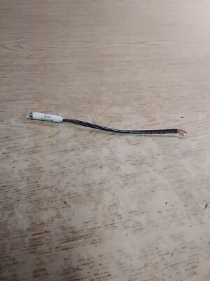 Luz Indicadora Leecraft 3600 Tineon Blanca 125V 1/3W Foto 1 de 4