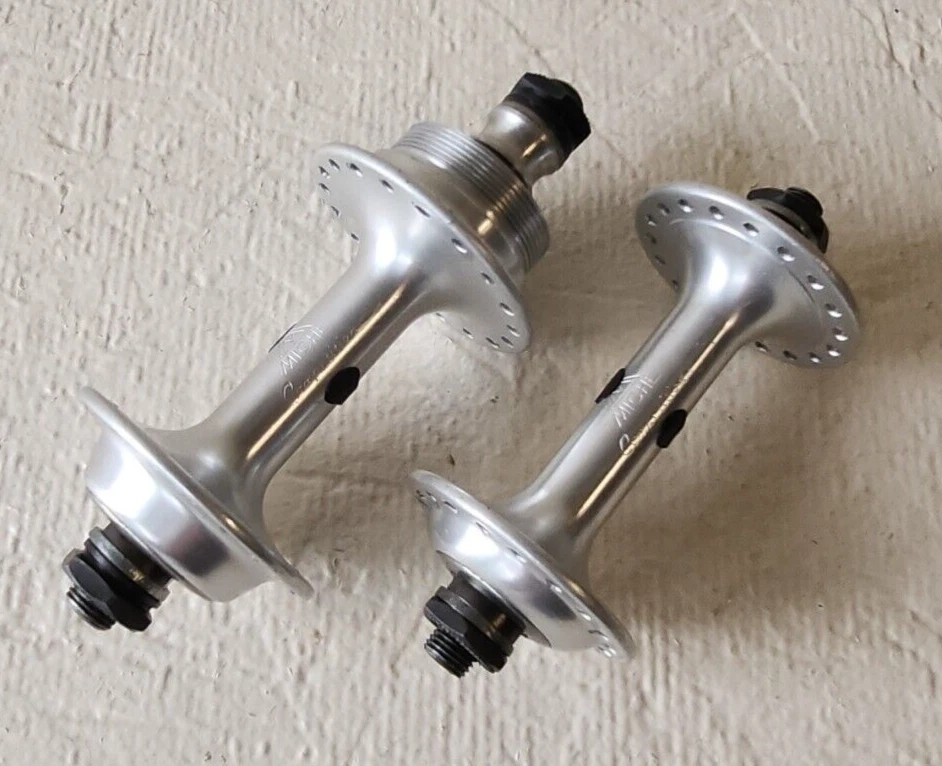 JUEGO DE BUJES DE COMPETICIÓN MICHE 36H 100-122 ESPACIADO ROSCADO BRITÁNICO Foto 1 de 4