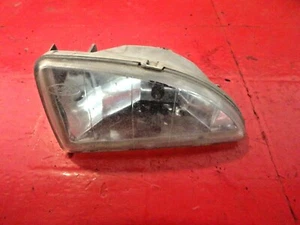 00-04 FORD FOCUS FRONT LOWER BOTTOM PASSENGER RIGHT SIDE FOG DRIVING LIGHT LAMP - Picture 1 of 5