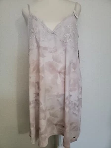DANSKIN Women’s Chemise NWT Stretch Fabric Nightgown Size XL Tag-Less/ Soft - Picture 1 of 8