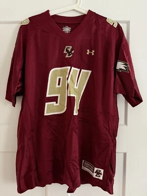 Camiseta de fútbol americano universitario Under Armour Boston YLG Foto 1 de 4