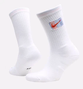 NIKE ELITE BASKETBALL CREW SOCKS White Small Youth 3Y-5Y / Women 4-6  #DA5071 - Picture 1 of 3