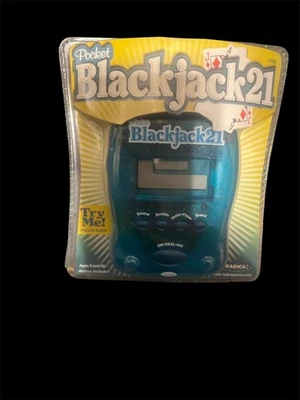 JUEGO ELECTRÓNICO DE MANO RADICA POCKET BLACKJACK 21 TRANSPARENTE AZUL Foto 1 de 2