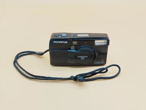 Olympus Superzoom 105 38-105 mm Kompaktkamera Compact Kamera 35mm in Schwarz 897 - Bild 1 von 8