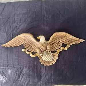 American Weißkopfseeadler US-Flaggenschild Vintage 1966 Syroco Wandhängend 45,5 Zoll x 17 - Bild 1 von 6