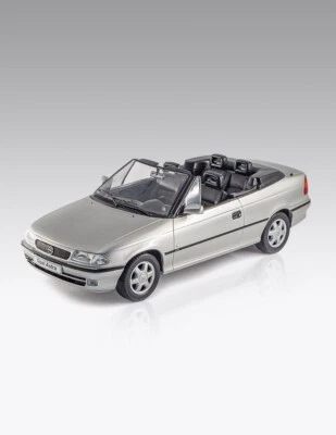 Coches Inolvidables. Opel Astra F-Cabrio Bertone 1/24. SALVAT - Imagen 1 de 3