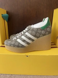 Gucci Adidas Gazelle Zeppa Beige GG Taglia 8UK/EU41 - Foto 1 di 6