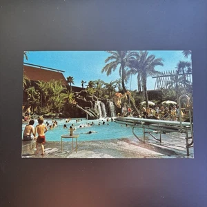 vintage Walt Disney World Polynesion Village FABVINTY BARGAIN POSTCARD - Picture 1 of 2