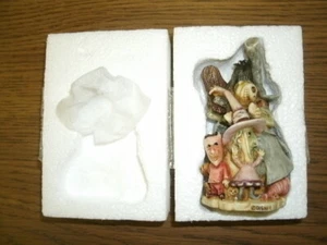 Walt Disney Gallery Harmony House Tin Burton's "Nightmare Before Christmas" - Picture 1 of 5