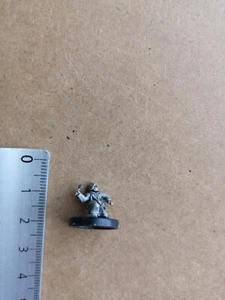 AXIS & ALLIES WEHRMACHT VETERAN INFANTRYMEN 39/45 /MINIATURE NO CARD P243 - Imagen 1 de 1