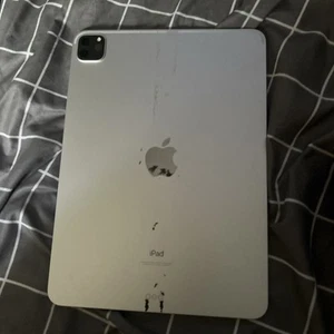 (READ DESCRIPTION) Ipad Pro 12.9 inch 5th generation silver (Parts Only ) - Photo 1/6