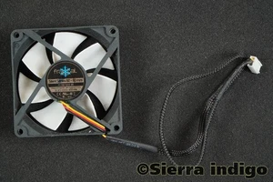 Fractal Design FD-FAN-SSR2-80 80mm x 25mm Fan 3-Pin 3-Wire Fan - Picture 1 of 1