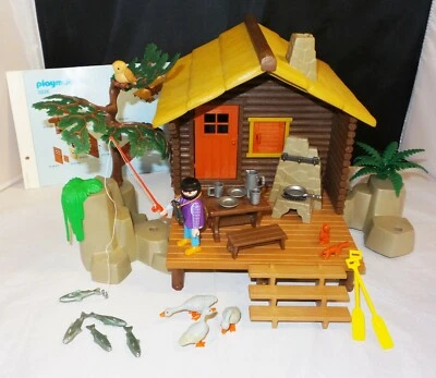 Playmobil 3826 - Outdoor Sportsman's Cabin - Log Cabin - Image 1 of 4