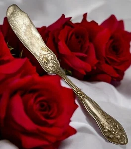 Cuchillo esparcidor de mantequilla floral plato Fairfield vintage mango floral ornamentado - Imagen 1 de 9