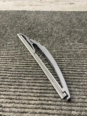 One 全新博世挡风玻璃刮板后 H253 适用于雪佛兰 — 第 1/4 张图片