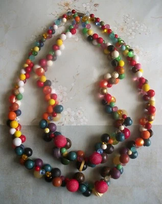 VINTAGE 2 STRAND BALL BUTTON NECKLACAE ~ ON-OF-A-KIND ~ VERY UNIQUE !  ! ! - Image 1 of 2