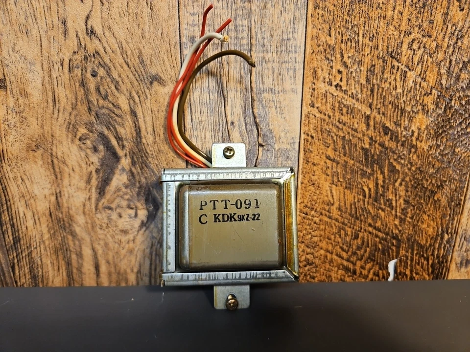 *Separación* Tocadiscos Pioneer PL-300 | Transformador de potencia PTT-091 Foto 1 de 2