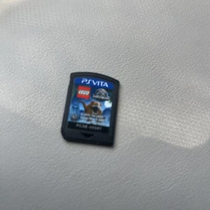 PS Vita LEGO Jurassic World (Sony Playstation Vita) ¡PROBADO Y FUNCIONANDO PERFECTAMENTE! - Imagen 1 de 2