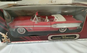 Boxed 1958 Red Pontiac Bonneville 1:18 Die Cast Metal Collection Deluxe Edition - Picture 1 of 9