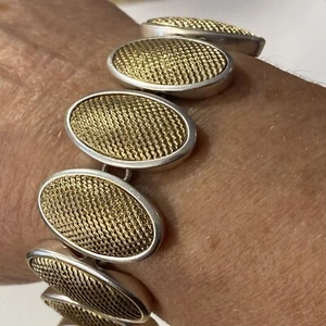 Pulsera de eslabones ovalados vintage MONET oro plata 2 tonos - firmada - cierre plegable - Imagen 1 de 7
