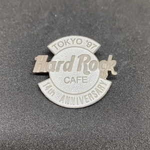 Hard Rock Cafe Pins Tokyo 2 Artikel Kauf 10 Rabatt / Japan LTD - Bild 1 von 2
