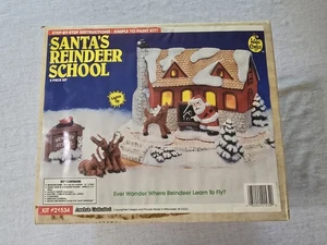 Vintage Wee Crafts Santa's Reindeer School 5 Piece Set Light Up Unpainted Kit - Picture 1 of 5