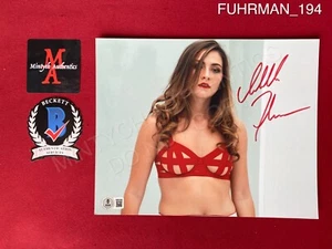 Isabelle Fuhrman autographed signed 8x10 photo model pose Beckett COA - Picture 1 of 2