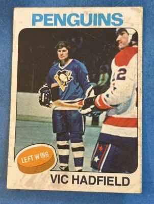 1975-76 O-Pee-Chee #165 Vic Hadfield Pittsburgh Penguins NHL Vintage OPC ( 2 ) - Image 1 of 2