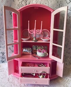 Barbie Doll  Dining  Pink  HUTCH  &  26  Piece  Dining  Set