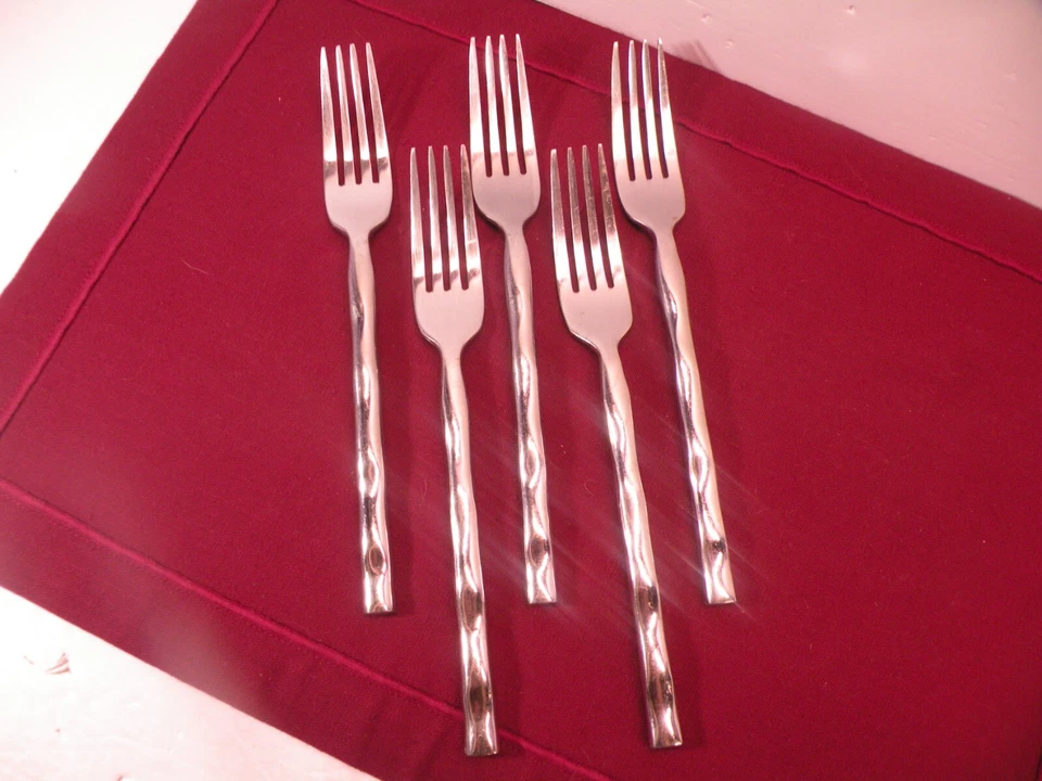 Juego de 5 tenedores de cena TOWLE acero inoxidable mango ondulado CALYPSO 8 1/8" Foto 1 de 4