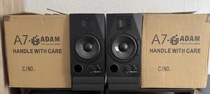 2x Adam A7 Active Studio Monitors Speakers (Pair) Lautsprecher + Acoustic Pads - Bild 1 von 9