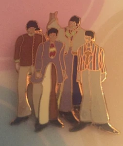 The Beatles Yellow Submarine Enameled vintage pin back Button - Picture 1 of 2
