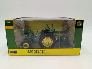 Trattore 1/16 SpecCast John Deere modello L con motore Hercules e aratro inferiore - Foto 1 di 4
